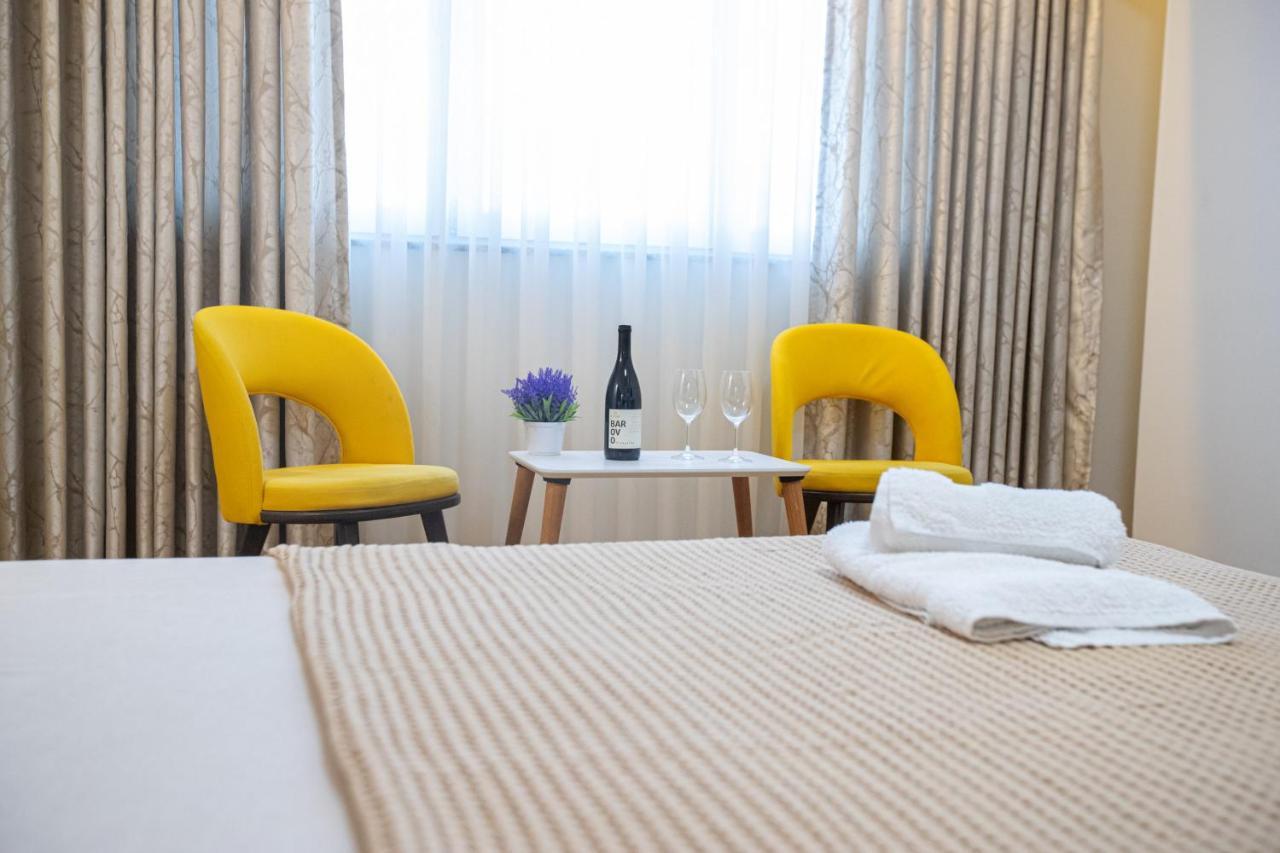 Queens Central Apartments Ohrid Luaran gambar
